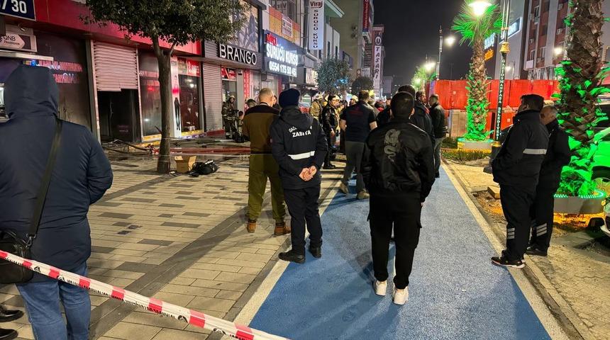 İstanbul’da iş yerinde çıkan yangın nedeniyle 80 kursiyer tahliye edildi