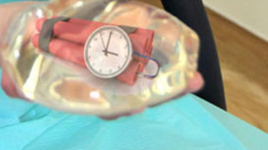 El Kaide'den silikon taktiği!