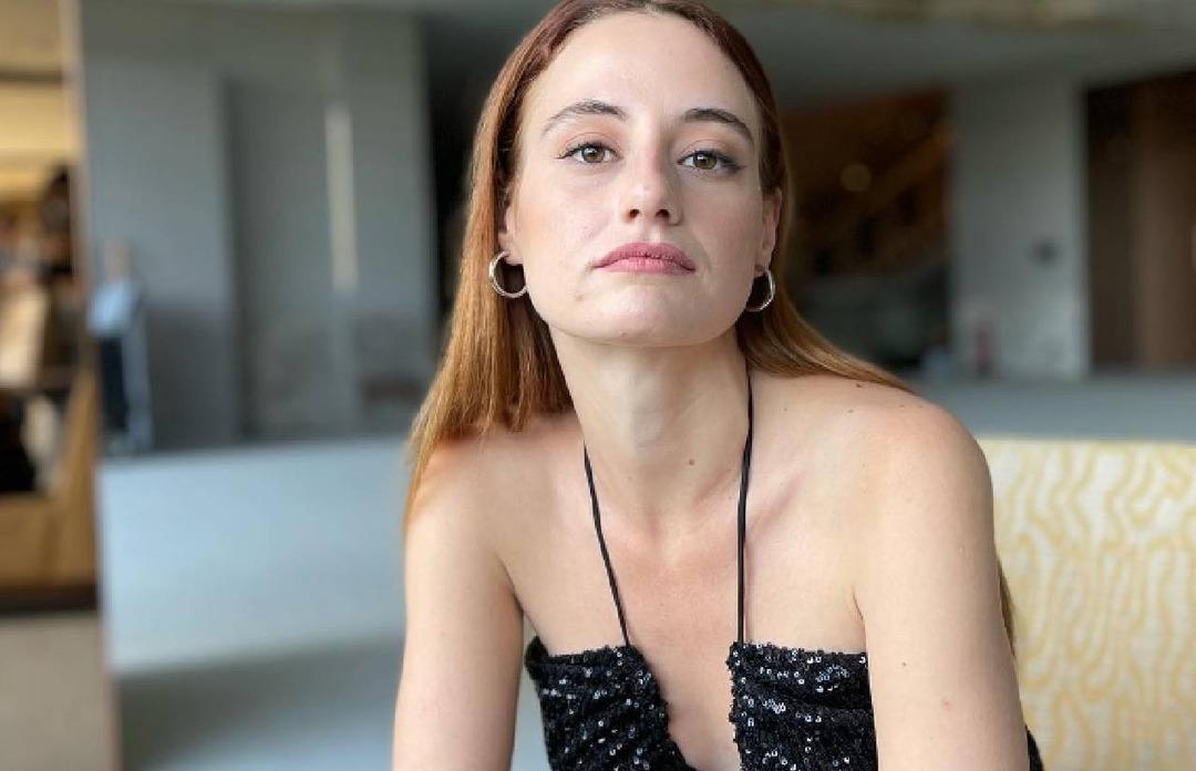 Sadakatsiz ile yıldızı parlayan Nazlı Bulum ilk cinsel deneyimini anlattı: "Annemin &ouml;zel biri olsun ısrarı vardı"