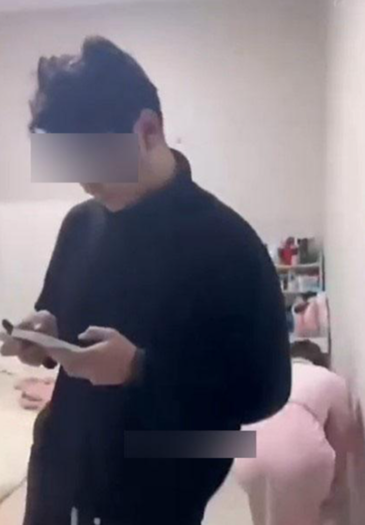 Kız arkadaşına sürpriz yapmak isterken asıl sürprizi kendisi yaşadı! Yatakta başka bir adamla bastı... İhaneti sosyal medyadan ifşa etti G5