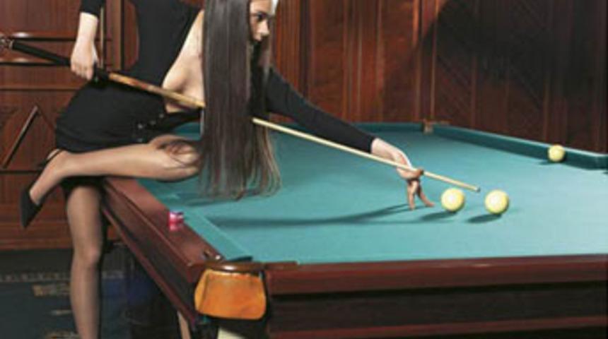 Bu bilardocular seksiliğiyle kazanıyor!