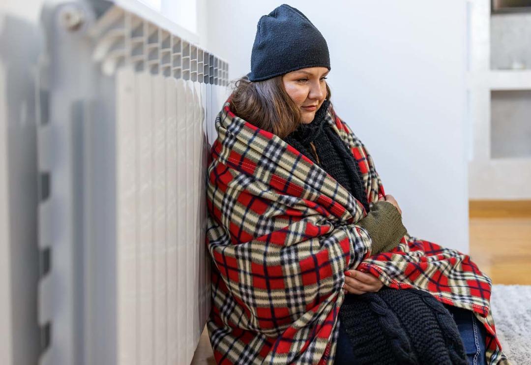 'Yıllarca fark etmeyebilirsiniz' Hem kilo veremiyor hem de s&uuml;rekli &uuml;ş&uuml;yor musunuz? 'G&ouml;r&uuml;nmez hastalığı' işaret ediyorlar