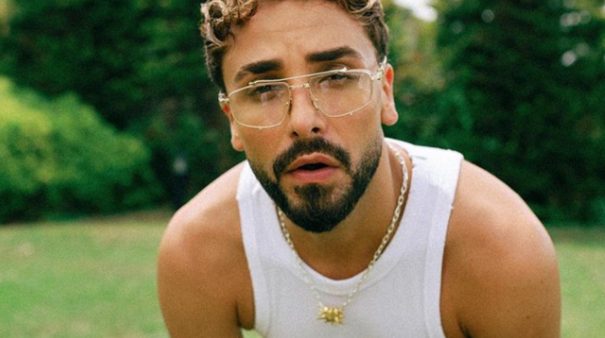 İhrama girdiği anları paylaştı! Sefo'nun Umre pozları olay oldu