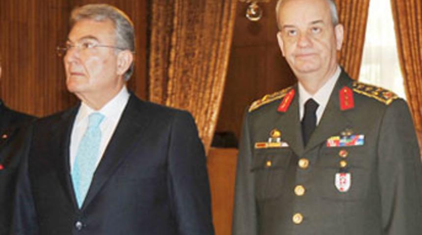 Baykal'dan Başbuğ'a g&ouml;nderme