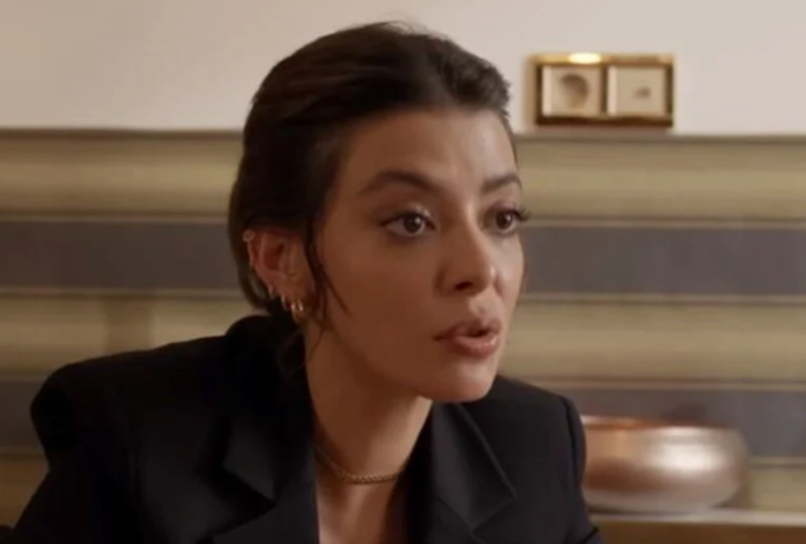 Öpüşme itirafı olay oldu! Aile'nin yıldızı Selin Şekerci 'partnerime giriyorum' sözleriyle sosyal medyayı salladı G1