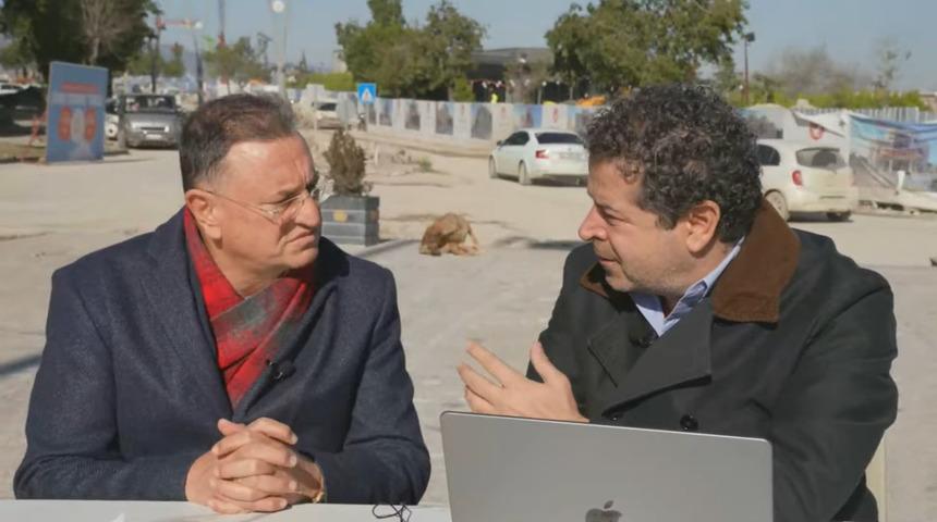 Adaylığı çok tartışılan Lütfü Savaş'ın yüzüne baka baka söyledi! Cüneyt Özdemir'den canlı yayında "rezalet" çıkışı