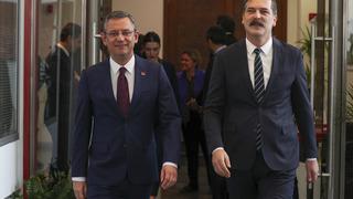 CHP lideri Özgür Özel, TİP Genel Başkanı Erkan Baş ile görüştü
