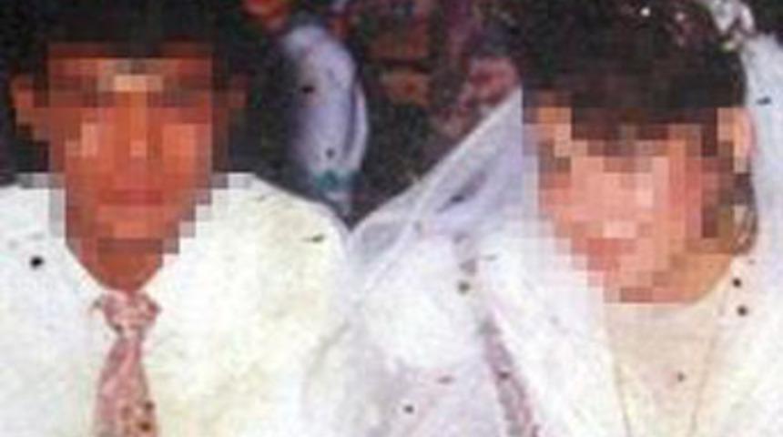 Anne ve babalarının &ouml;l&uuml;m&uuml;ne tanık oldular