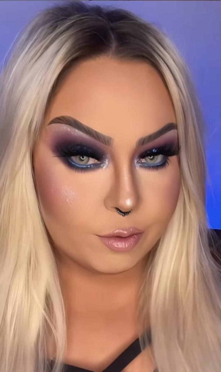 Videoları sosyal medyayı salladı: 1 saat içinde bambaşka birine dönüşüyor! Günlük hayatta hiç makyaj yapmıyor ama yaptığında... G3