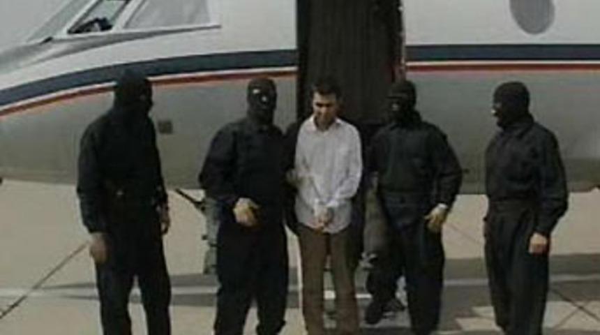 İran Apo'sunu astı!