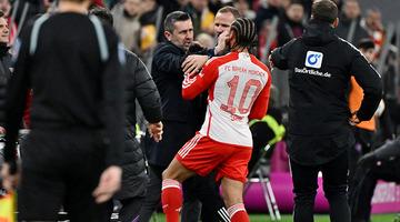 Eski Trabzonsporlu Nenad Bjelica, Sane’ye iki kez tokat attı; kırmızı kartla oyundan atıldı!