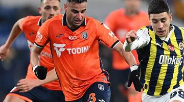 Başakşehir Kulübü'nden Deniz Türüç açıklaması! ''Şampiyonluk mücadelesi streslerine bağlıyoruz"