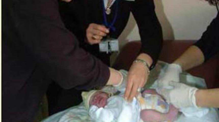 Tuvaletten bebekle çıktı