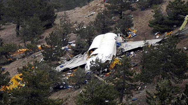 Kanada'da uçak düştü! 6 ölü
