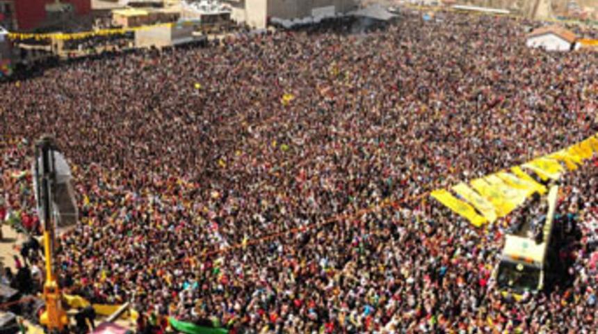 Nevruz ateşi Y&uuml;ksekova'da yakıldı