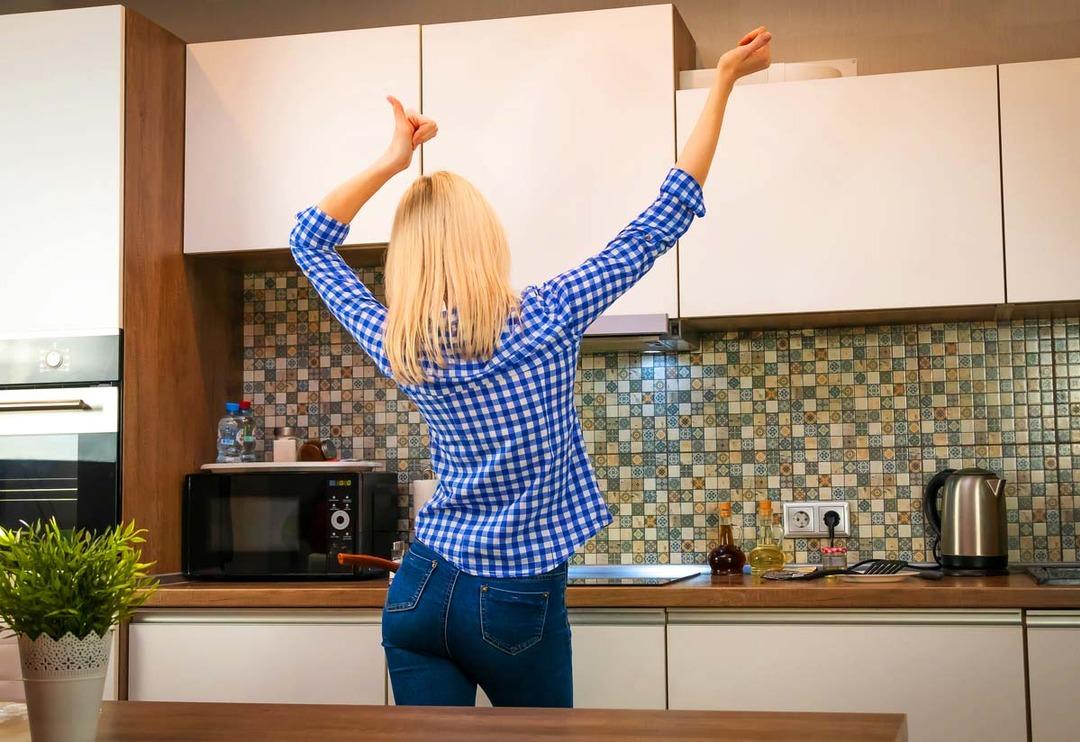 Gen&ccedil; kalmanın sırrı meğer herkesin evindeymiş! Şimdi mutfağa gittiğinizde bir kez daha d&uuml;ş&uuml;n&uuml;n... 