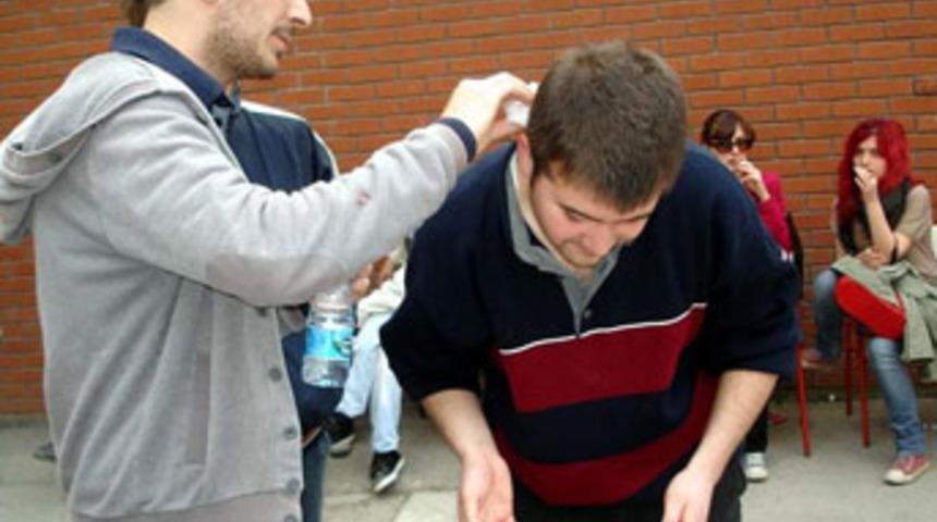 Anadolu &Uuml;niversitesi&rsquo;nde kavga