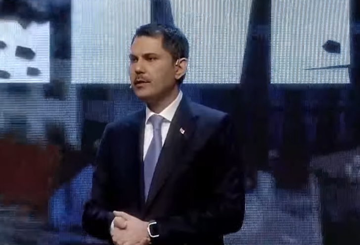 Murat Kurum'un İstanbul projelerini açıkladığı programa Prof. Dr. Naci Görür'ün de katıldığı görüldü G3