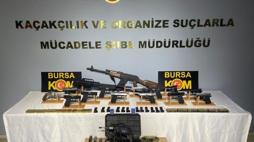 Bursa'da kaçak silah imal eden 2 şüpheli yakalandı