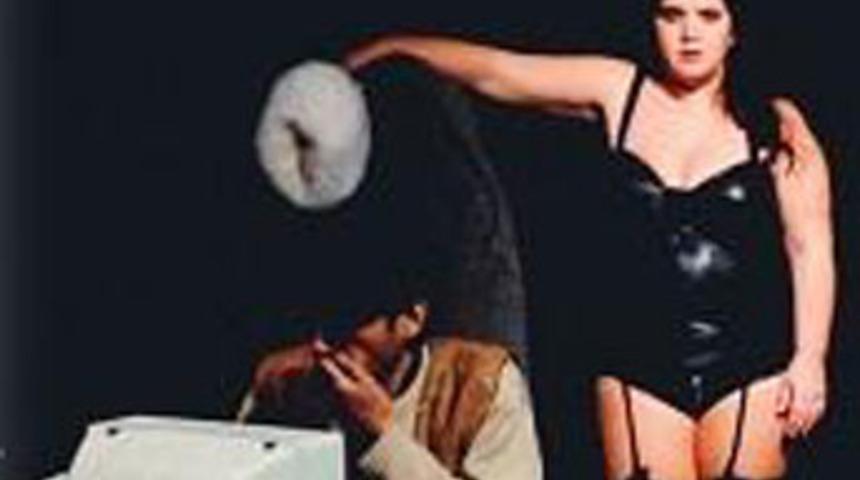 Vakit porno dedi, salon kapatıldı