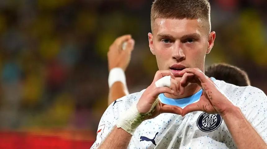 İspanya'da Girona fırtınası devam ediyor! Sevilla karşısında 6 dakikada hat-trick yapan Artem Dovbyk takımını Real Madrid'in önünde liderliğe taşıdı