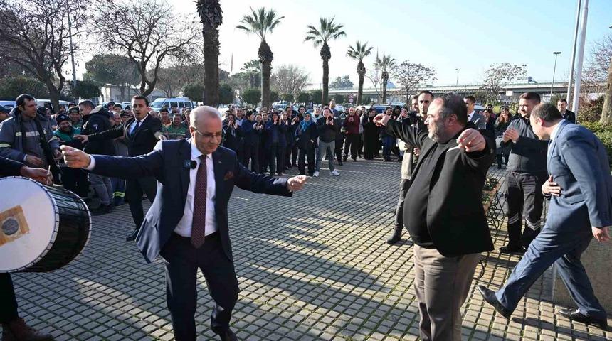 Davullu zurnalı toplu sözleşme sevinci