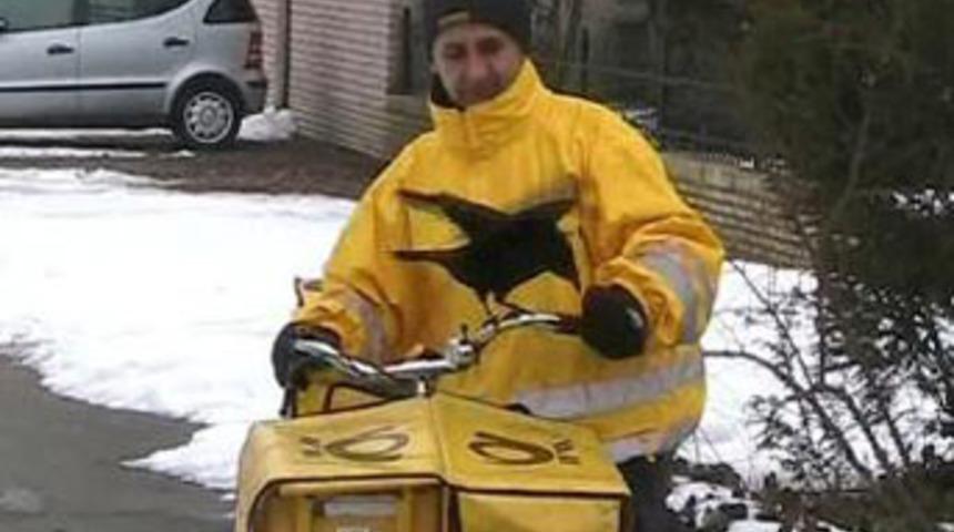 Karga ile arkadaş oldu