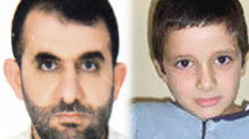 Derse zorlarken oğlunu &ouml;ld&uuml;rd&uuml;