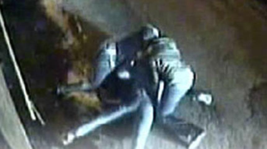 ABD'de polis şiddeti kameralara yansıdı