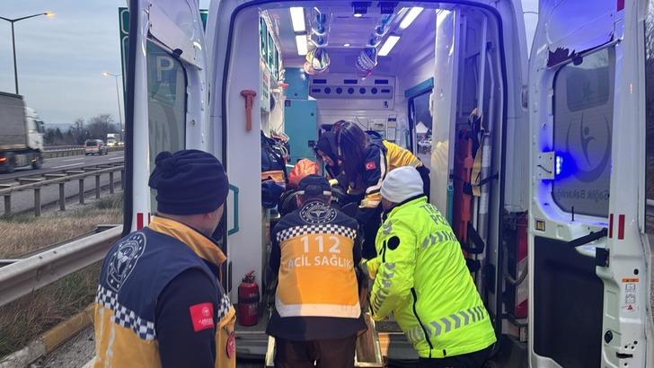 Düzce'de feci kaza, çok sayıda yaralı var! Saniyelerle yarıştılar: Küçük kız böyle hayata döndürüldü G4