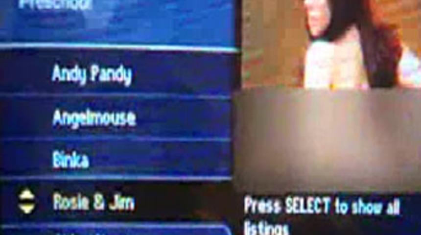 &Ccedil;ocuk kanalında erotik yayın &ccedil;ıldırttı!