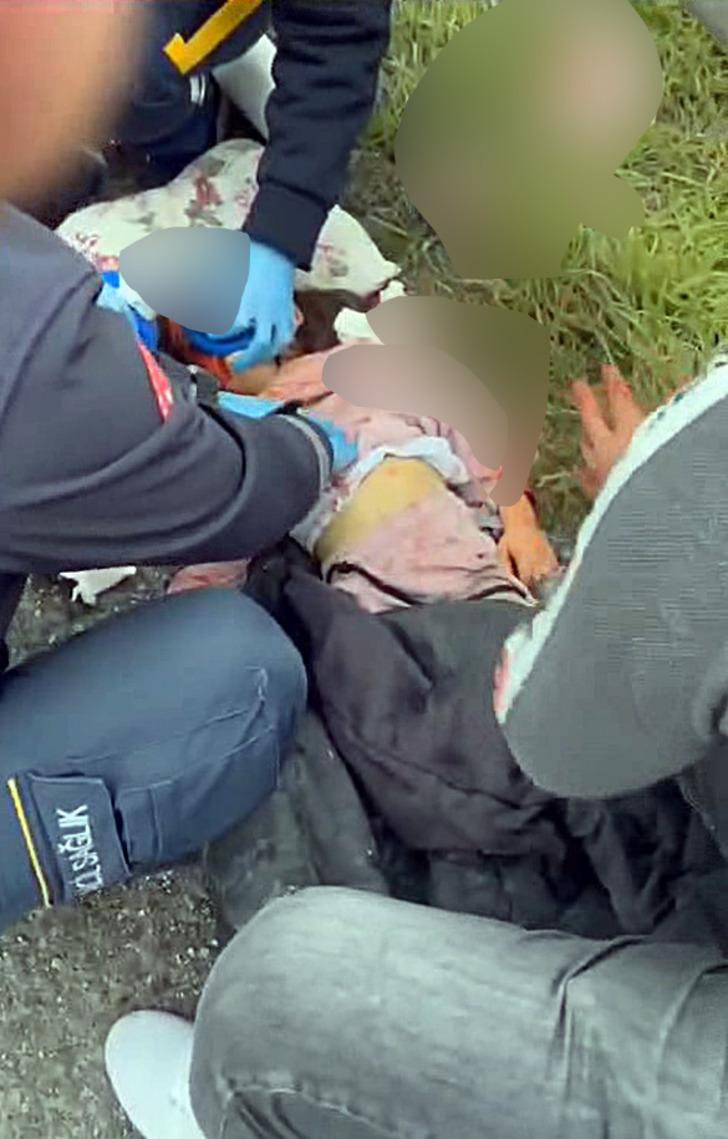 Düzce'de feci kaza, çok sayıda yaralı var! Saniyelerle yarıştılar: Küçük kız böyle hayata döndürüldü G3