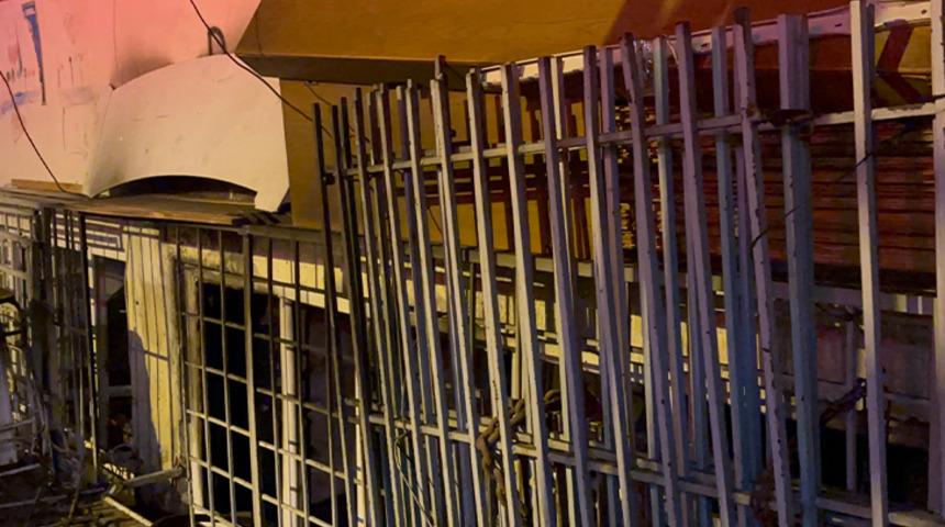 Zeytinburnu'nda solunum cihazı evi yaktı! Engelli bir kız yaralandı