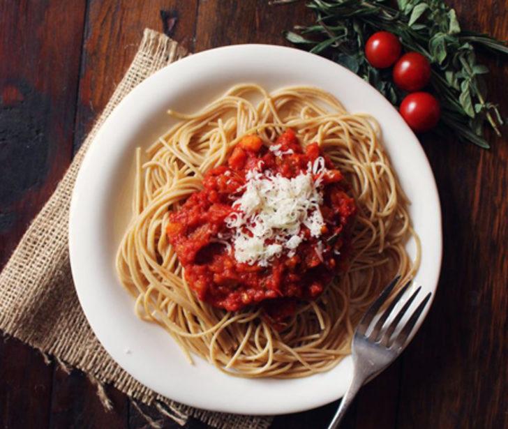 Domatesli Diyet Makarna