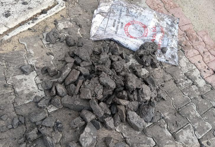 Yardım olarak kömür dağıttılar ‘taş’ çıktı! Sosyal medyadan tepki yağdı: ‘Şu rezilliğe bakın! Valimize sesleniyoruz’ G1