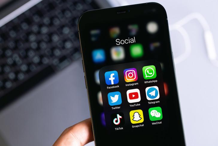 Sosyal medya fenomenlerini üzecek haber: Bakanlık duyurdu, bu şartı sağlamayanlar artık influencer olamayacak!  G2