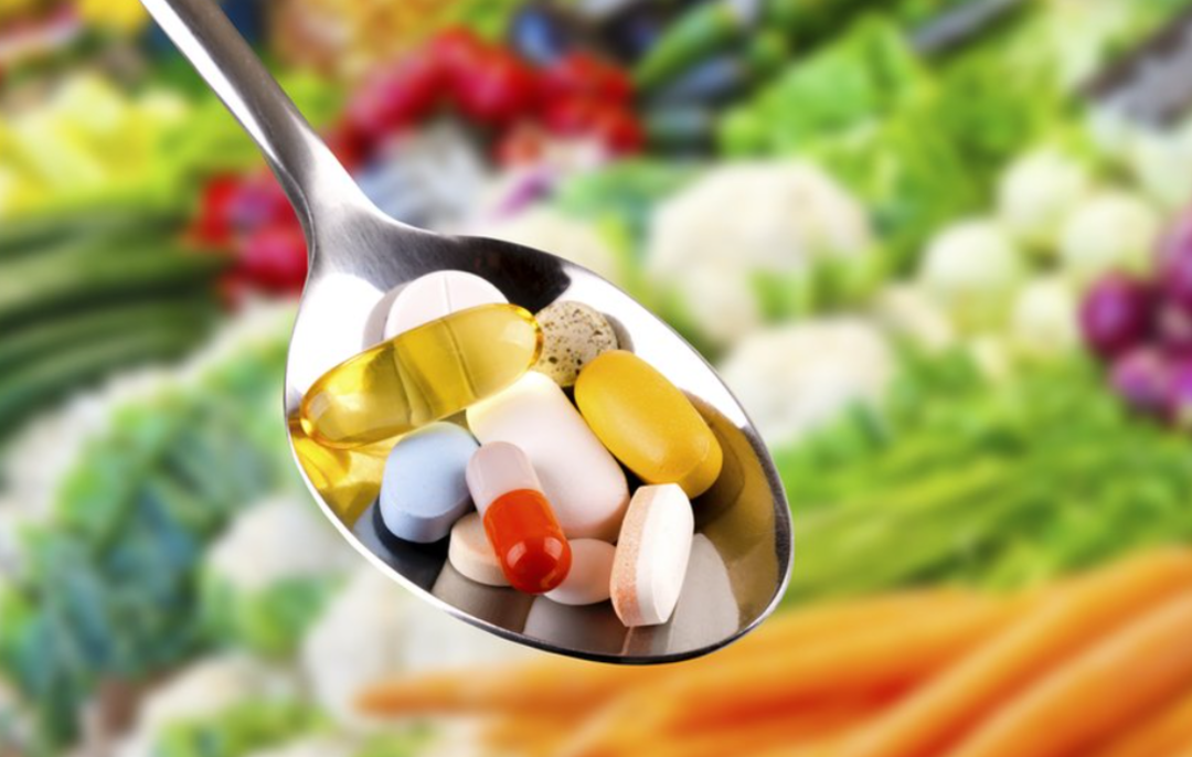 Aldığınız vitaminlerin etkisini ikiye katlamak istiyorsanız dikkat! Hangi vitamin ne zaman alınır?