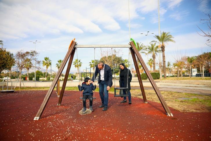 Belediyede işçiydi, CHP'den aday oldu! Eşi bile aday olduğunu televizyondan öğrendi: 1 arabam var, böyle de kalacak G2