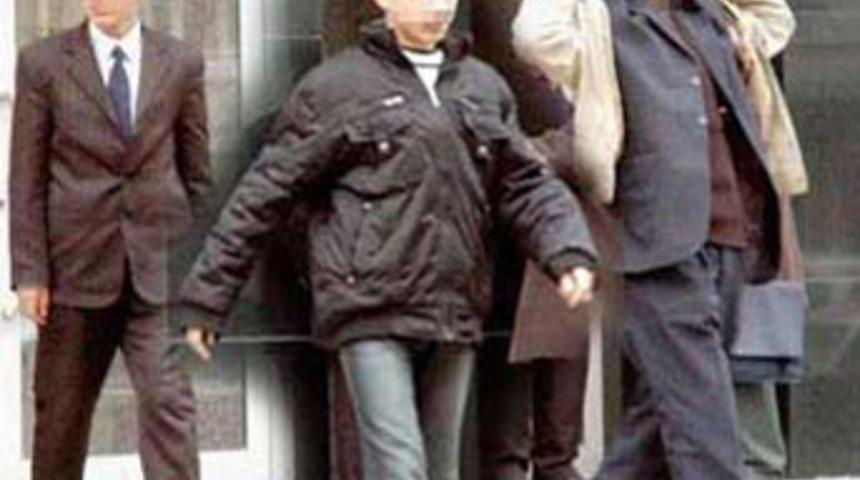 Taciz, 9 yaşında hayatını kabusa &ccedil;evirdi