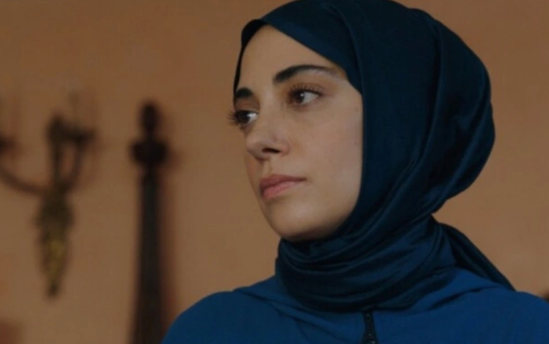 Kızılcık Şerbeti'nin Nursema'sı kocasıyla poz verdi! Ceren Karako&ccedil;'un 11 yıllık eşi bakın kimmiş