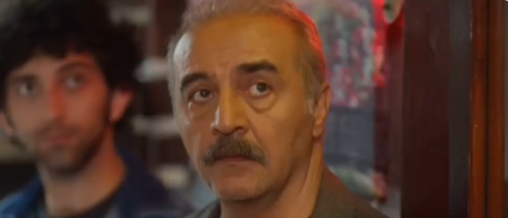 İnci Taneleri dizisi ilk bölümüyle dün akşam ekranlara geldi! Sosyal medya Yılmaz Erdoğan ve Hazar Ergüçlü'yü konuştu... Dizideki o sahne gündem oldu! "Alttan çek öyle daha iyi" G3