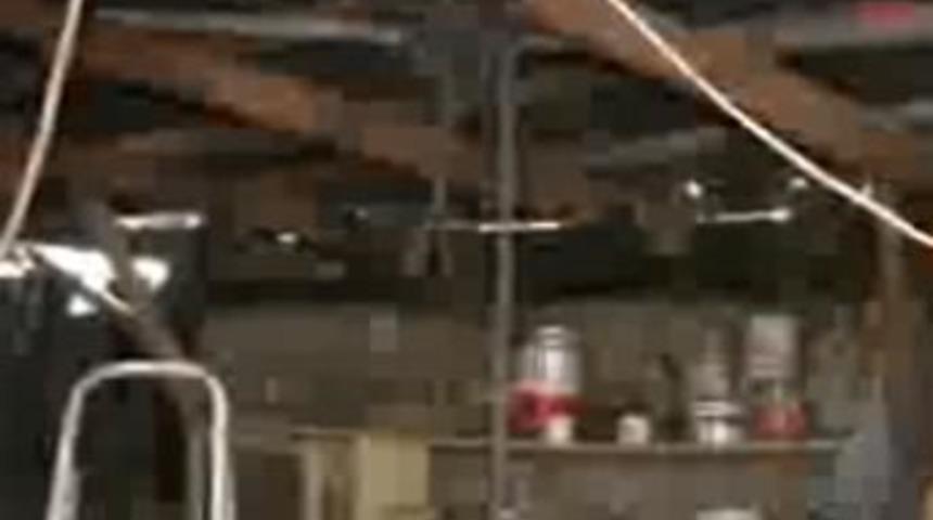 Kendini asan oğlunu ipten aldı