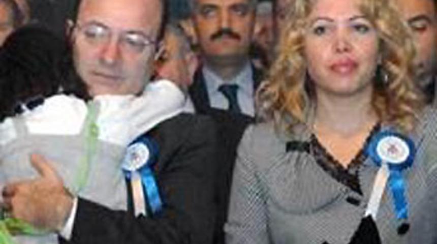 "Evdeki çizgi filmleri bile aldılar"