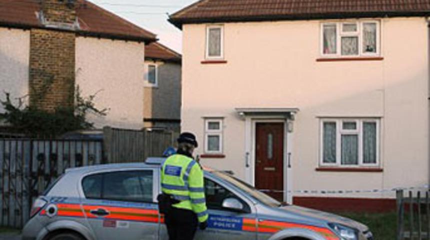 Otistik oğlunu &ouml;ld&uuml;rd&uuml;!