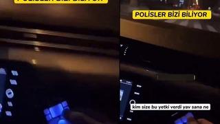 Çakarlı araçla gezip sokaktakilere kimlik sordular! Akılalmaz görüntüler 'Polisler bizi alsa ne yapacak ya? En babası ceza yiyeceğiz, öderiz'