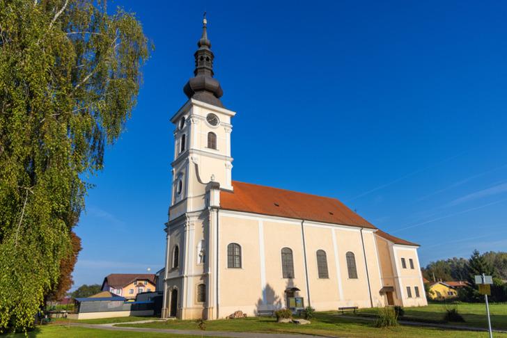 Avrupa'nın bu kasabasında 4 liraya ev sahibi olabilirsiniz G2