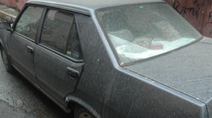 İstanbul'a &ccedil;amur yağdı