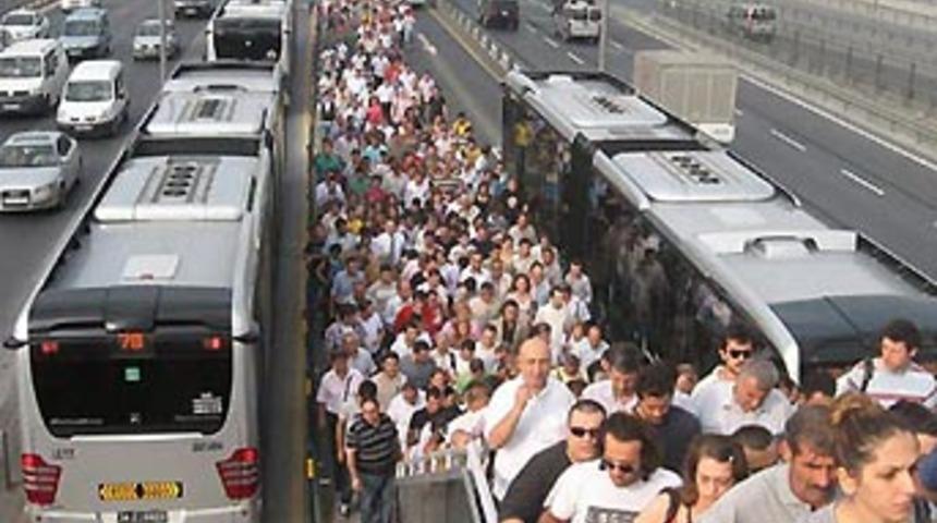 Metrob&uuml;se 'paranızla' binemeyeceksiniz!