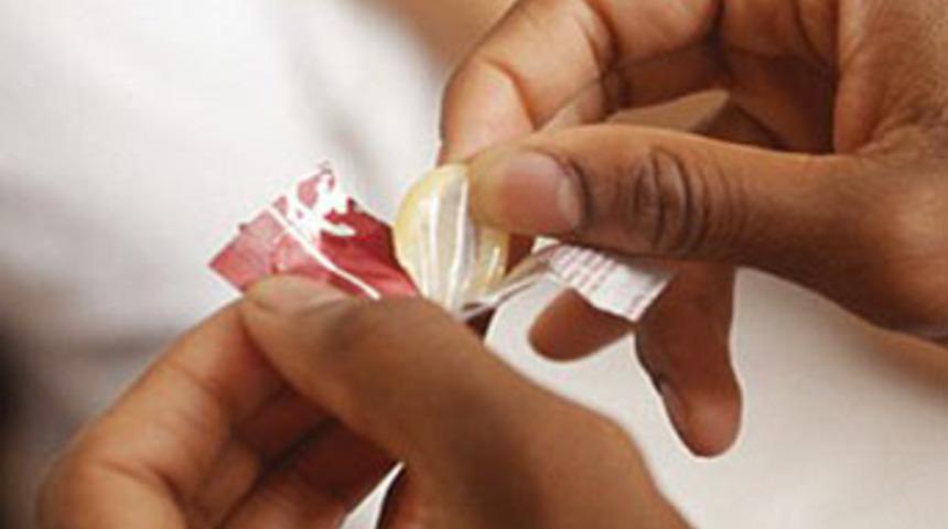 12 yaş i&ccedil;in ekstra k&uuml;&ccedil;&uuml;k prezervatif!