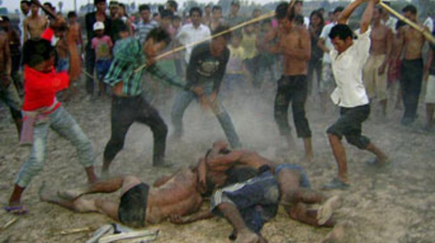 400 kişi lin&ccedil; etti!